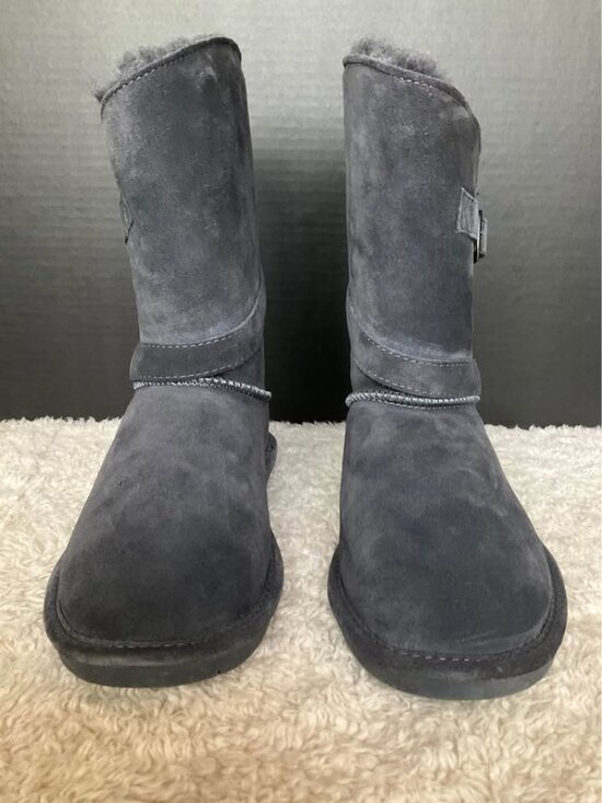 BearPaw Shoes - Bearpaw Suede Boots